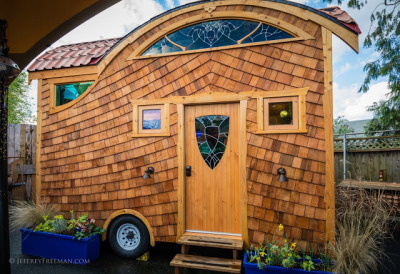 the pacifica tiny house
