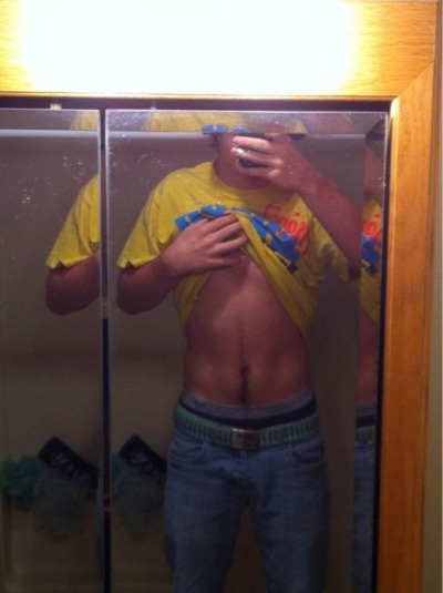 guyswithcellphones mmmmm mmmmm good 3