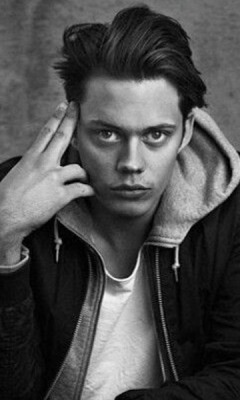 bill skarsgard