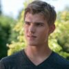 fameshowing chris zylka in the leftovers