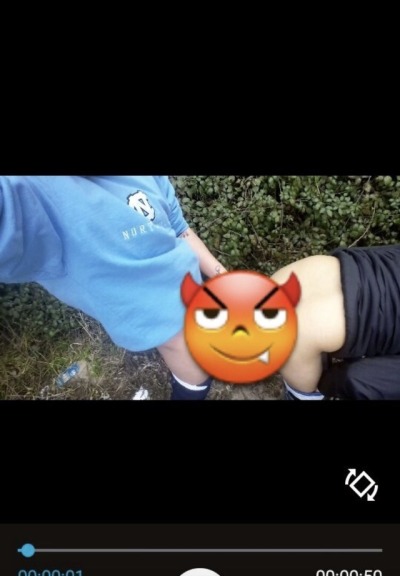 alexander mostrando lo rico que es por