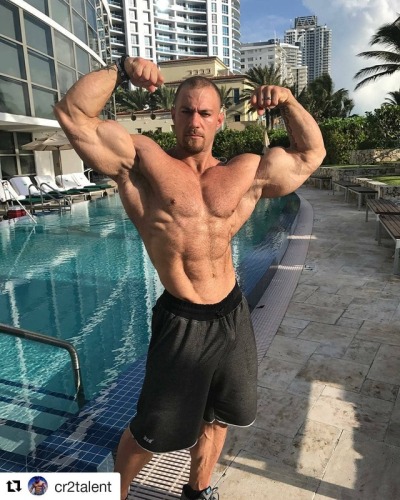 i cannot get enough of this stud caleb