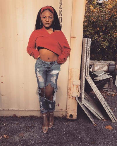 yuzeila zelloticvibez fashion marketing major