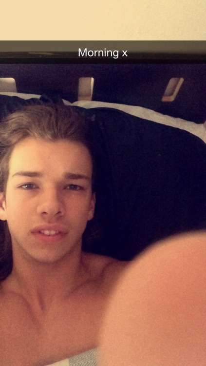 callum 18 his face his body and his cock have