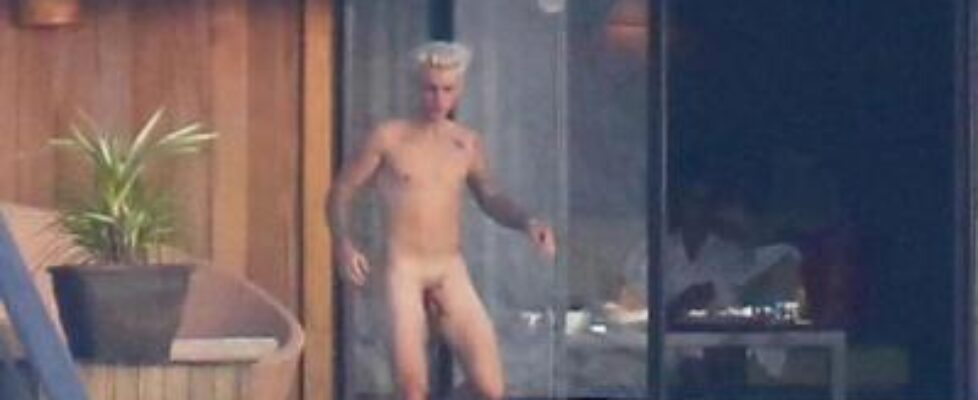 justinbiebersbulge finally the moment weve