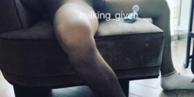 薄肌小精牛转发破百发视频微信milkinggiver