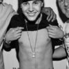 justin bieber shirtless