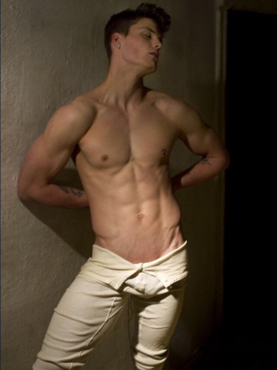 noodelsandmodelstuff kyle crain by joseph bleu