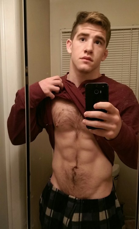 edcapitola2 straightdudesexposed hung stud