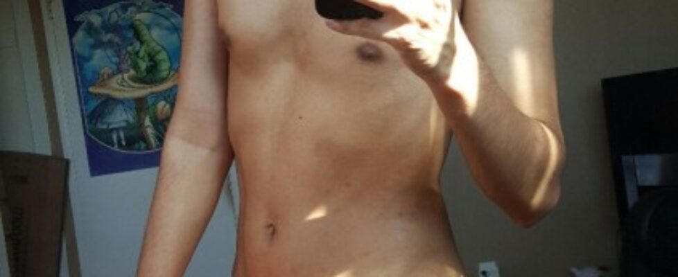 twinkmage someone help with my morning wood