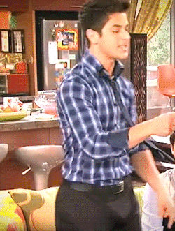 david henrie bulge in motion