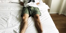 大j白袜s第一次做奴 你想舔他的白袜吗 转发多发视频