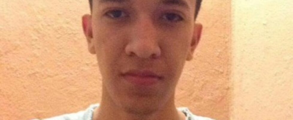 enrique díaz 24 años y 23 cm de carne chilanga