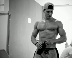 first attempt at a gif marek kavinas bouncing