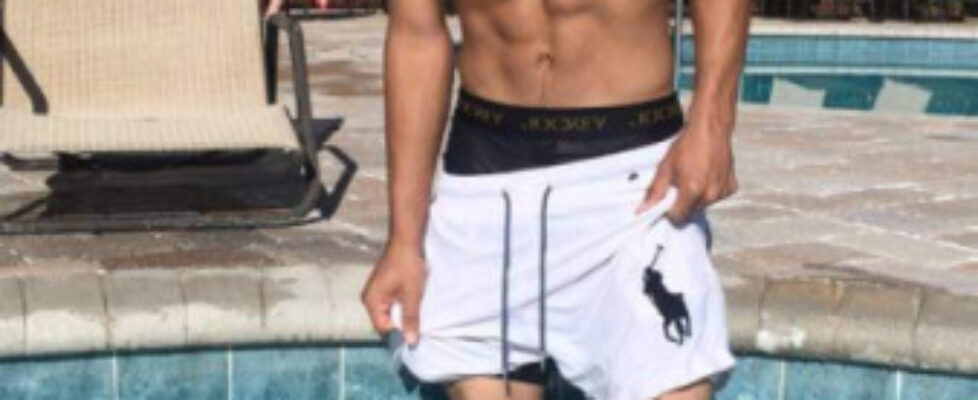 he is still gorgeous af and that dick as
