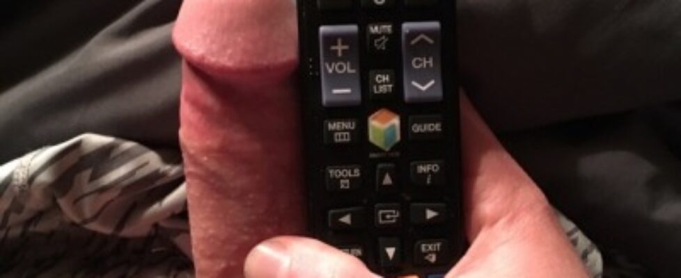 not sure how long this remote is but heres my