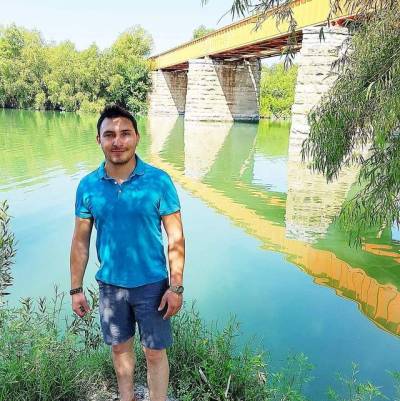 angel de 24 años heterosbien hetero engañado