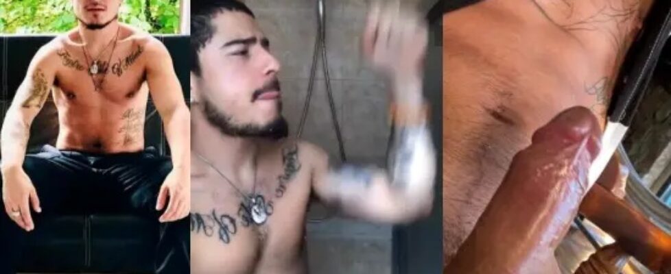 Jerking in the shower oscarwhitee, mulao