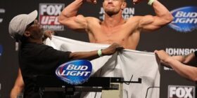hes naked daron jae cruickshank is an american
