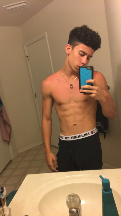 mikey 10 hmu