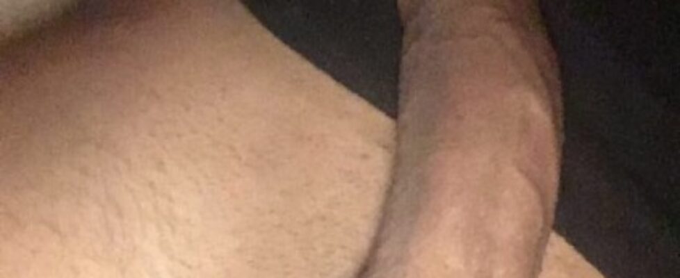 reblog if youd take my curved veiny dick