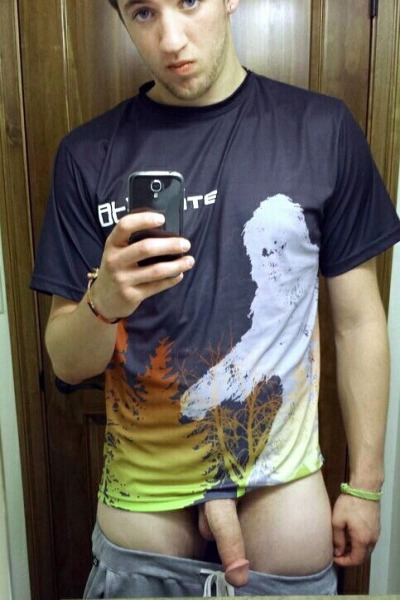 sexybiguyscaught surfer dude