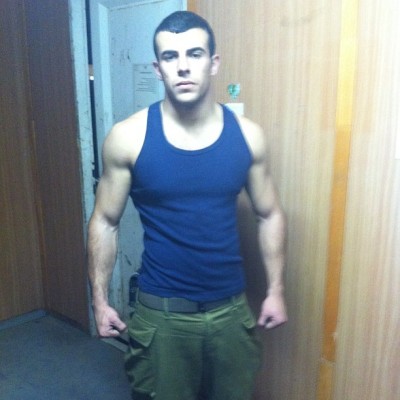 straight army stud