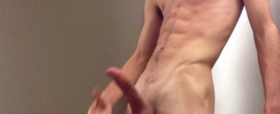 straightexposednudes super hot 18 yr old