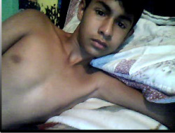 este hetero jovencito guardaba una tremenda
