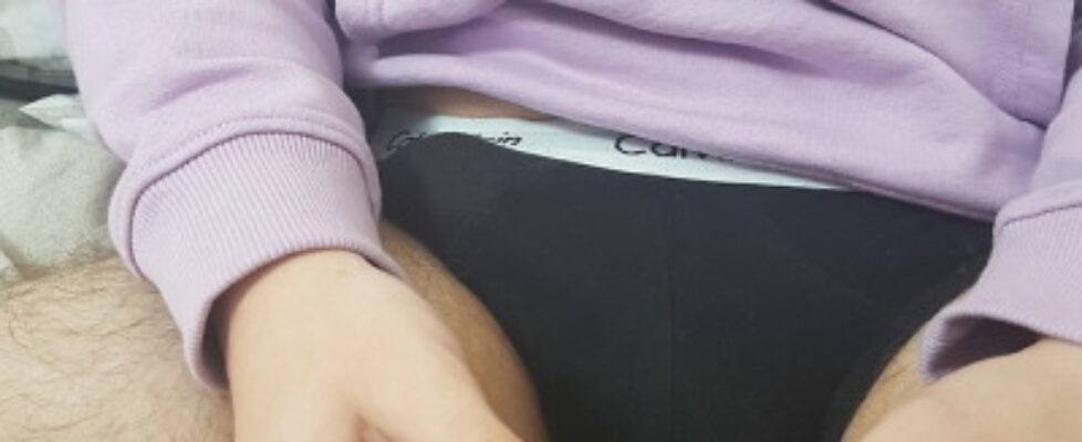 he got horny after a bit of gaming who wants to
