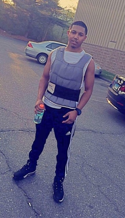 idk i forgot this guys name but hes pretty sexy