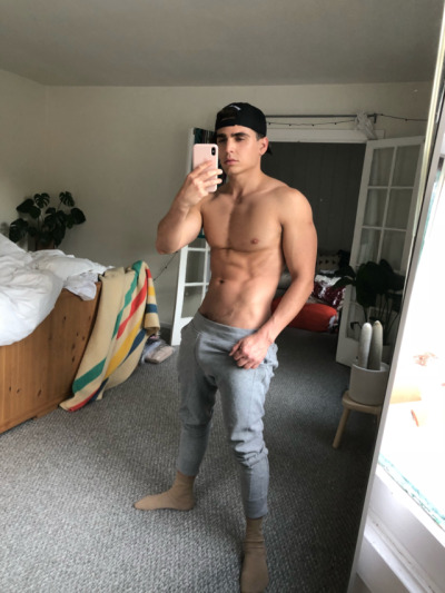 pics my bro sends to his girl pics he sends to