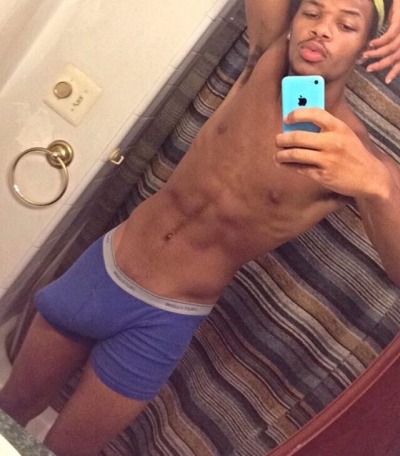 prettyassboy blackb0ybl0g blackb0ybl0g