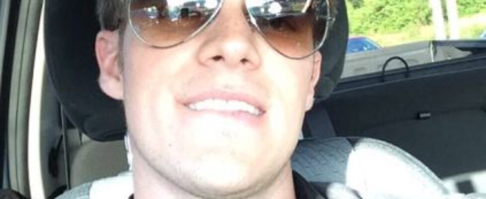 snapguysguy very horny guy keep them coming