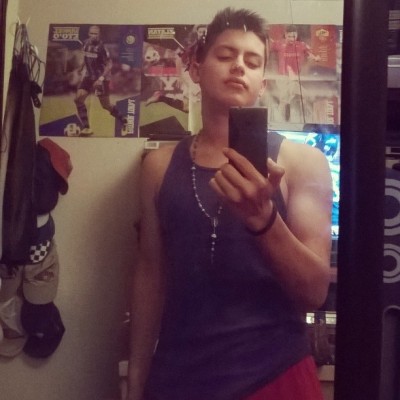 fernando 19 años estudiante de la uvm p rico