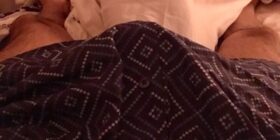 reblog if you want to see me cumming hard