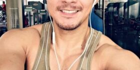 sexy muscle hunk grinder profile