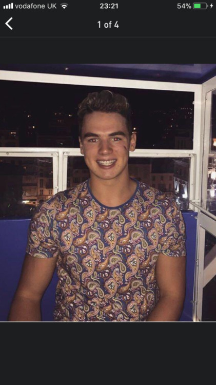 fit gym boy from uni