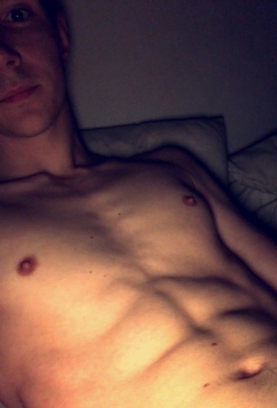 this guy makes me so hot