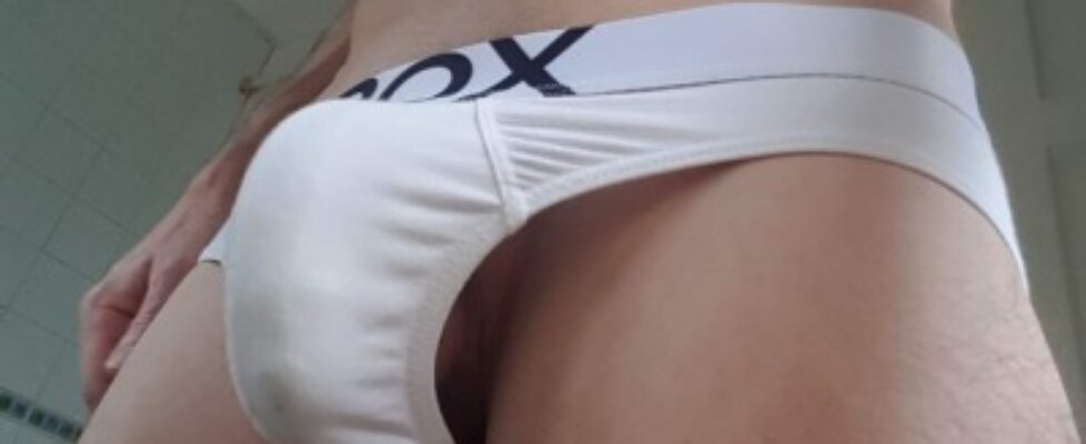 who likes cocks n bulges