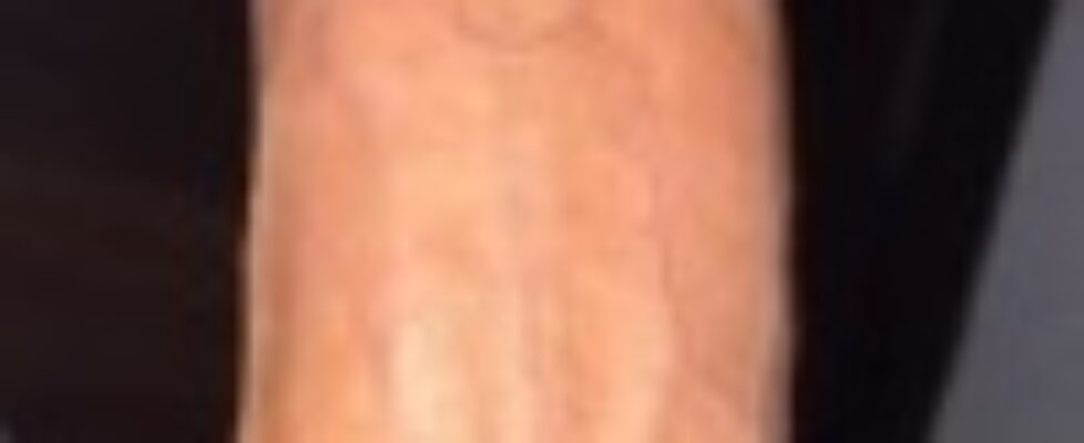 he fine asf if you wanna buy nudes to follow