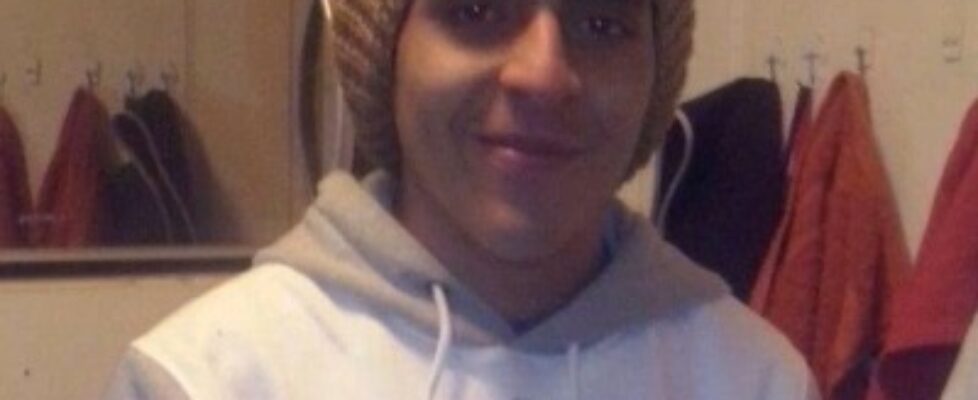 hetero muy atrevido enseña el culo a supuesta