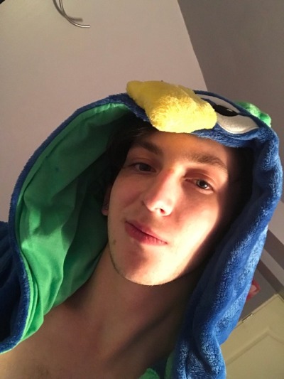 im totally pea cocking right now hehe