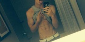 joshyboilove this is vince hes sooo sexy