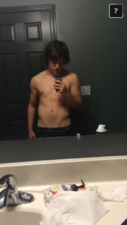 ryan has a small cock but i love his face