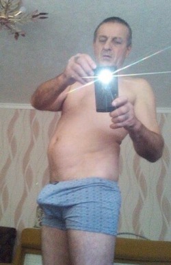 señor engañado con una verga deliciosa tiene