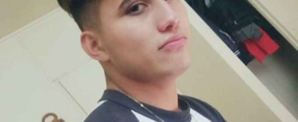 un morrito de 19 años que trabaja en el centro