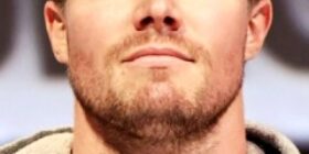 stephen amell
