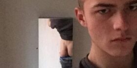 chav lad beenin bad boi in toilets