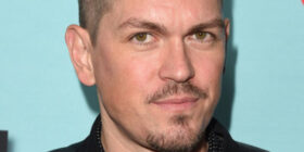 steve howey